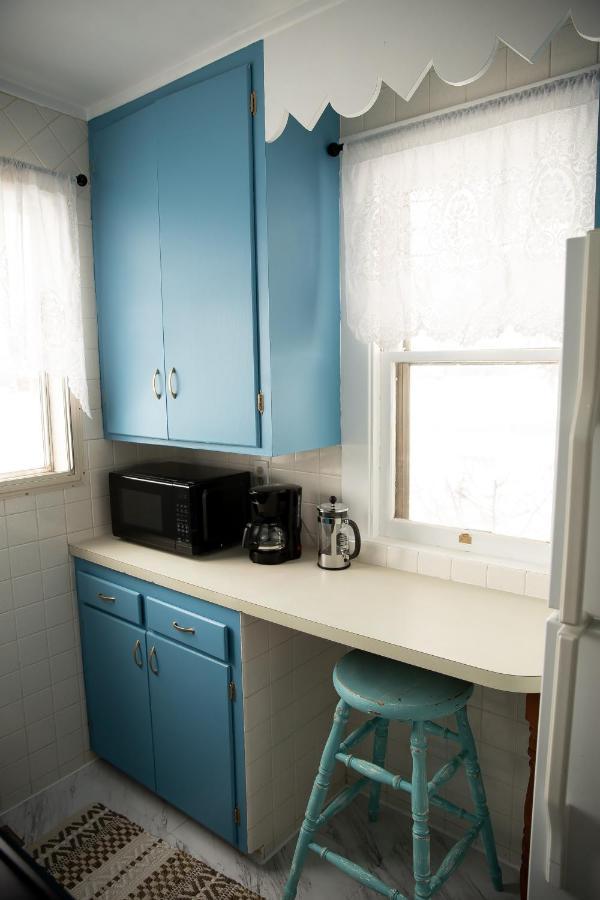 Charming French Studio Apartment Ларами Экстерьер фото